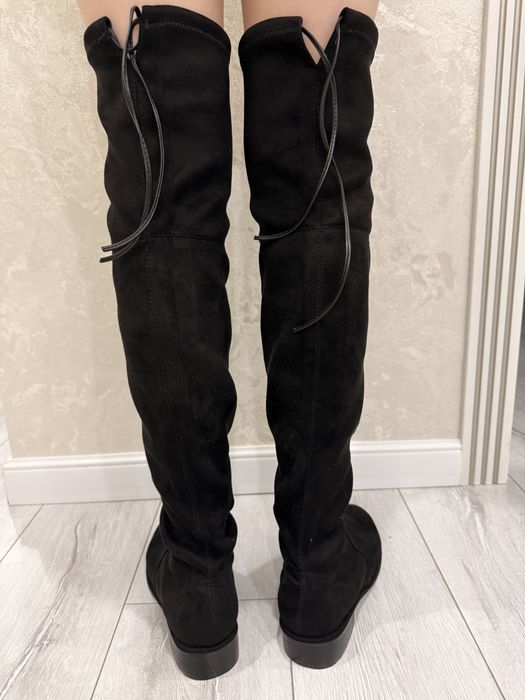 Продам замшевые новые сапоги