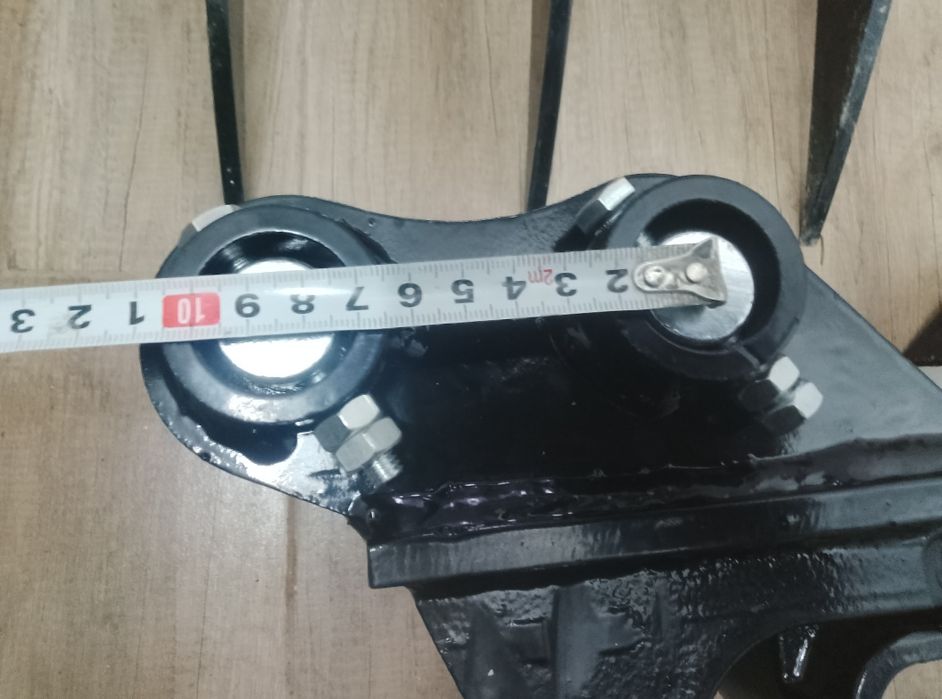 Бързосменика.гребло и рипер за мини багер