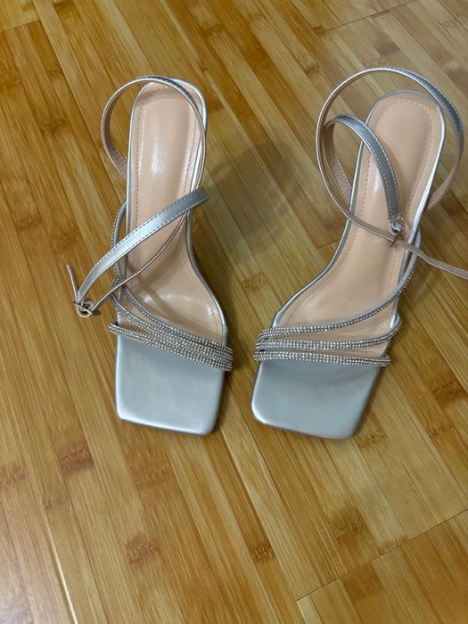 Sandale femei cu toc