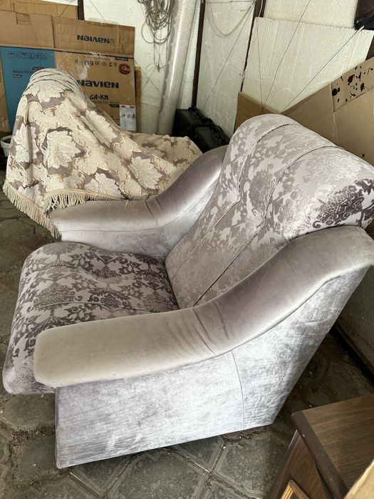 Диван и 2 кресла