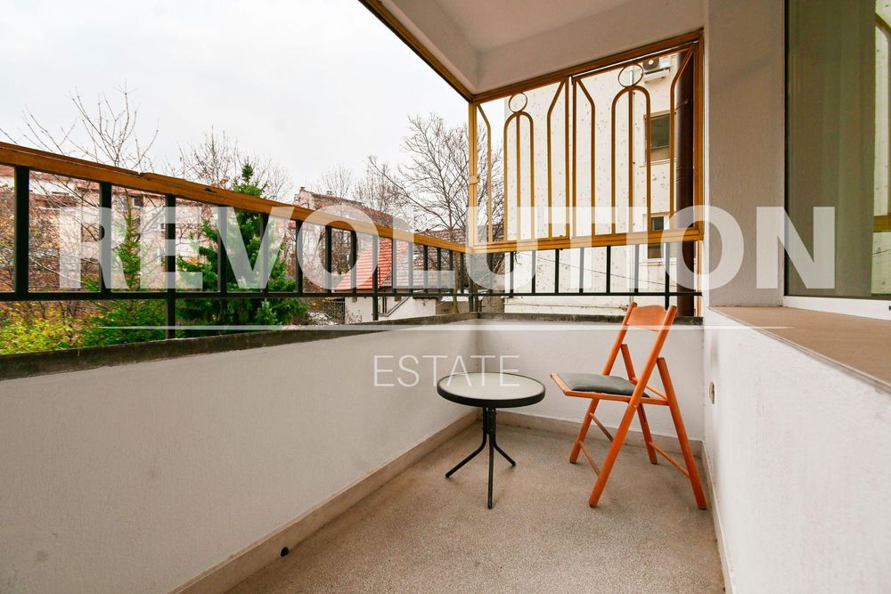 Двустаен апартамент в центъра на София.