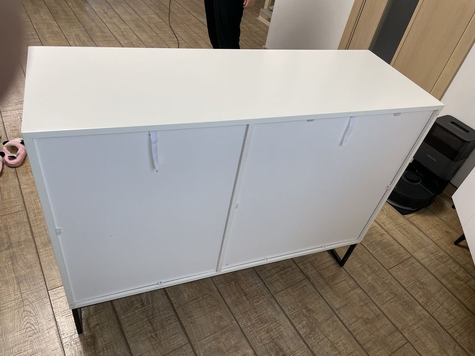 Comodă cu sertare și ușă din MDF