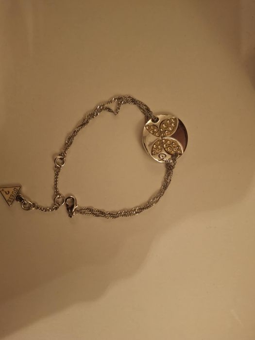 Гривна на GUESS пеперуда