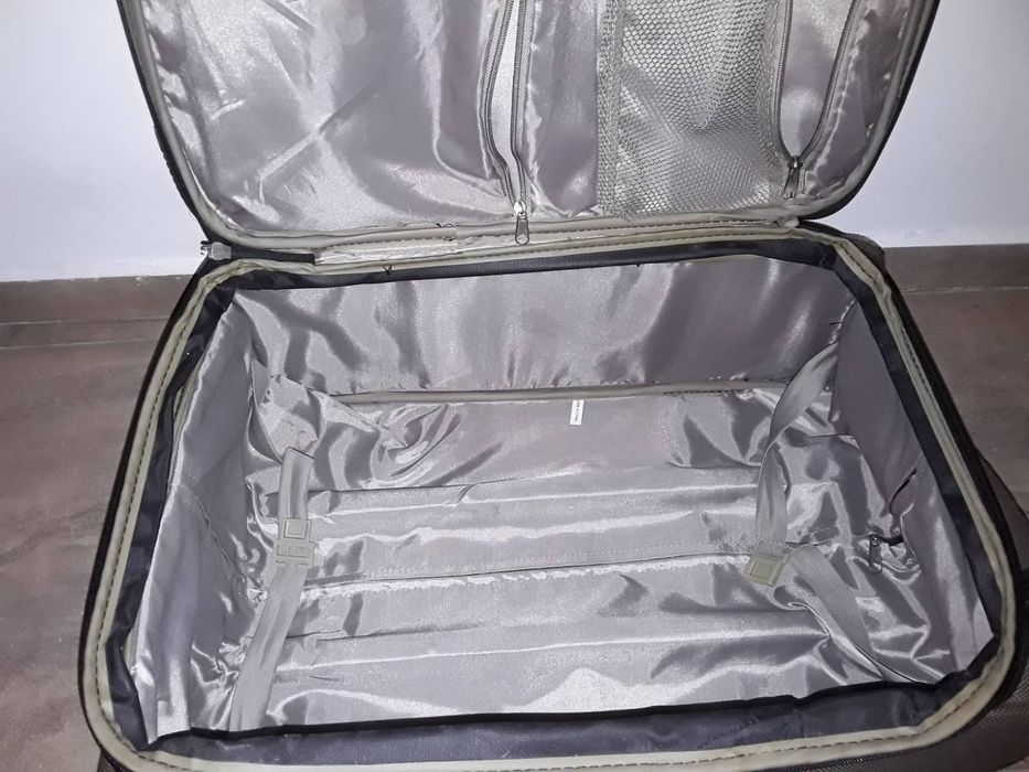 Куфар силиконово колела