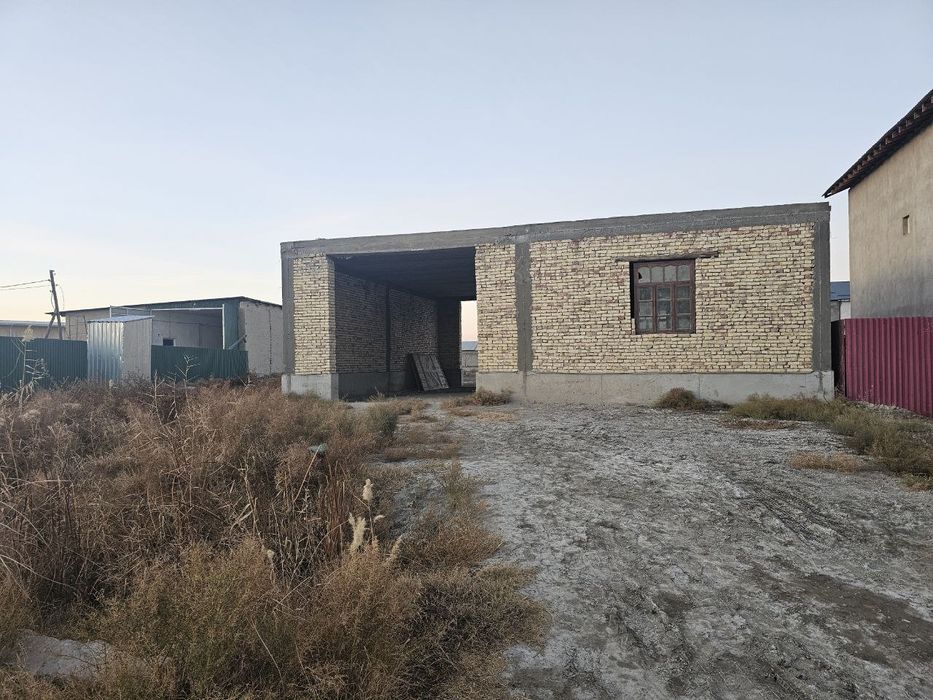 Uchastka yeri sotiladi maydoni 10.5 sotix