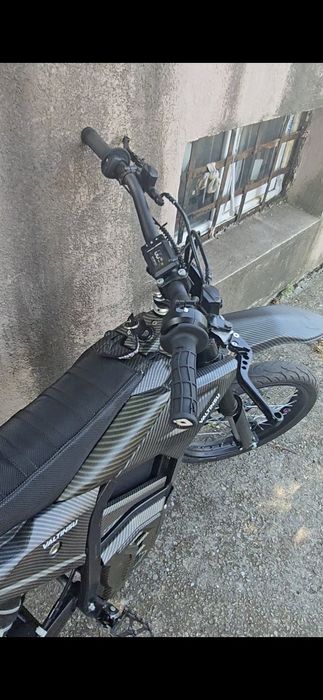 Продавам Valtinsu EM5-PRO custom Supermoto