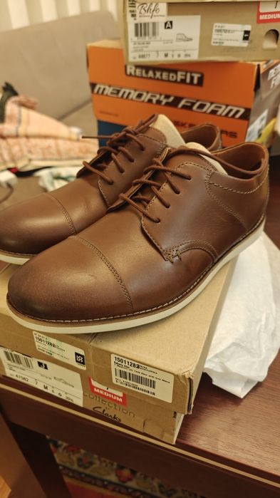 Кожаные туфли Clarks со скидкой