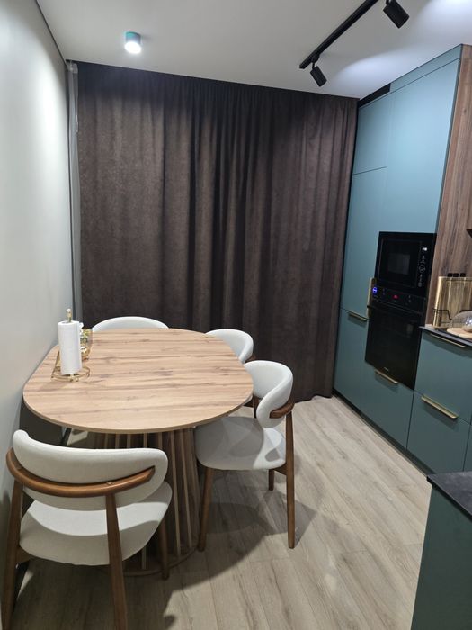 Сдам 3х комн кв посуточно