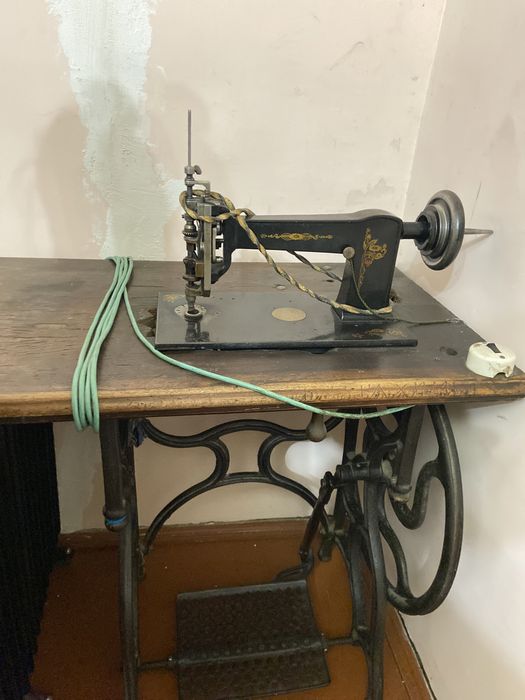 Швейная мошина; popuri moshina