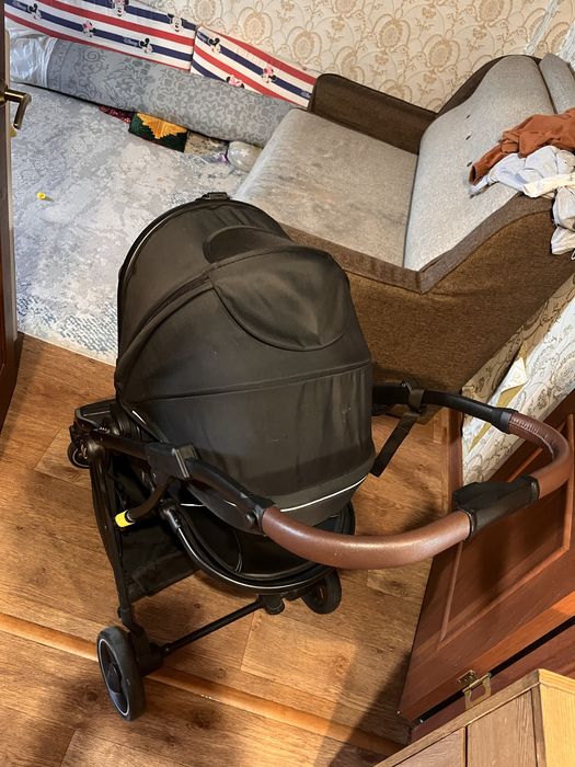 Коляска Новый