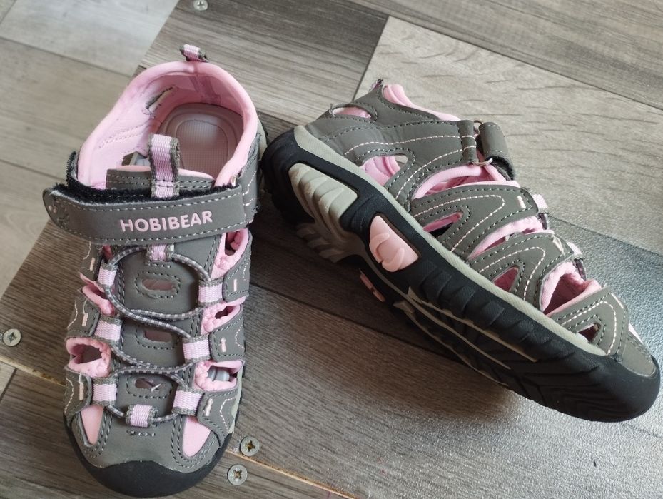 Pantofi și sandale fetita