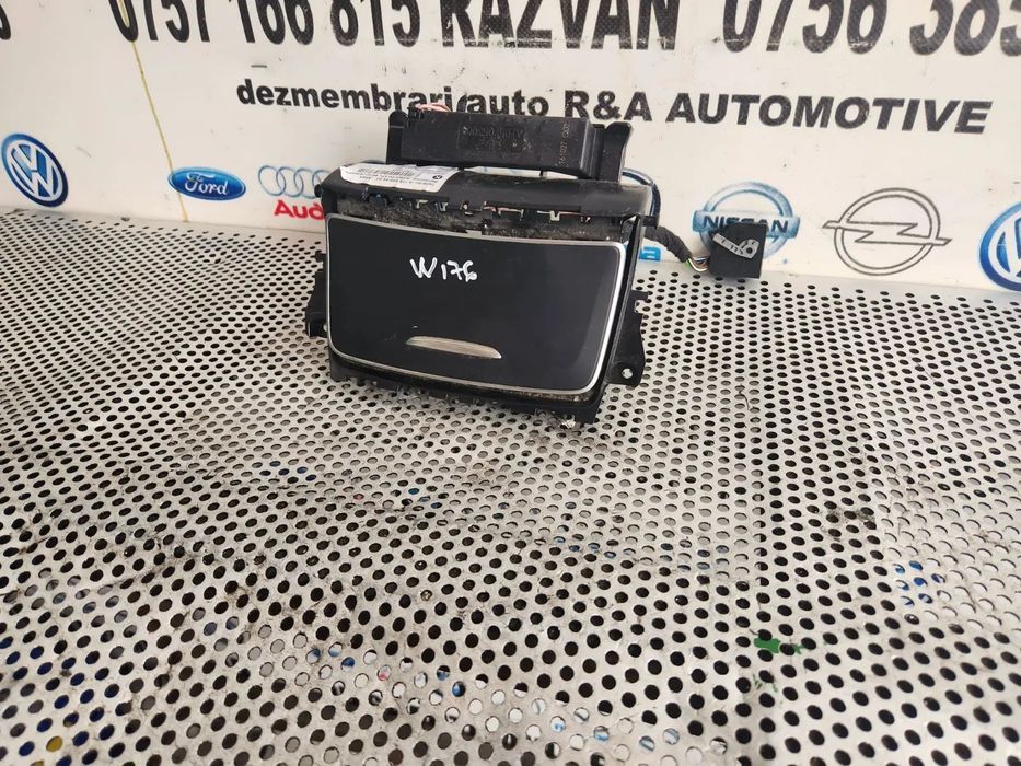 Scrumiera Originala Mercedes A Class W176 Dezmembrez Mercedes A Class W176 Motor 651 2.2 Cdi - Dezm