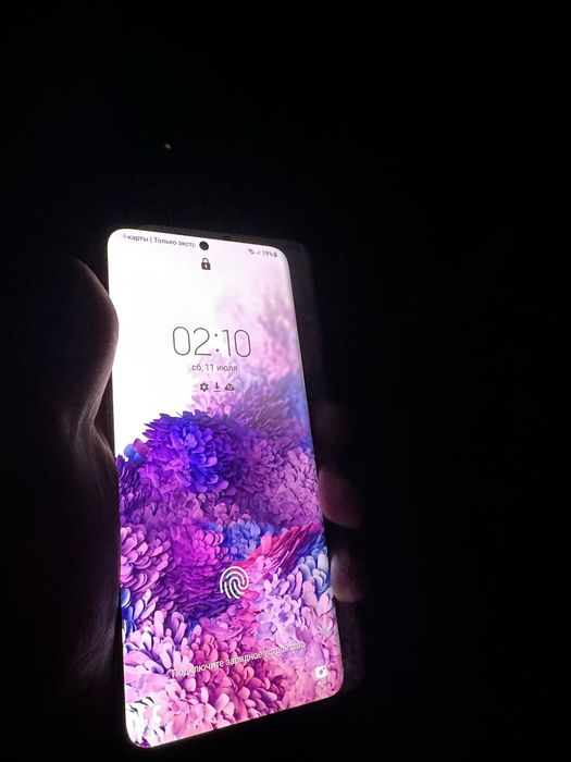 SAMSUNG S20 состо хорошее