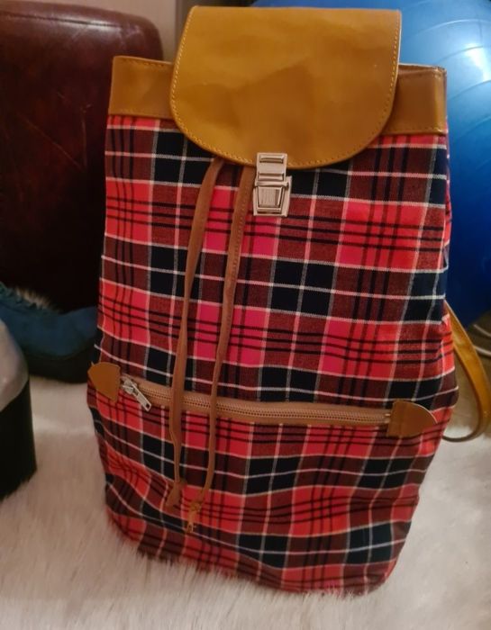 Маркови чанти на ниски цени