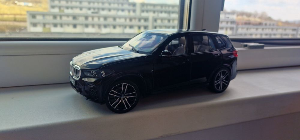 Machete 1:18 Mercedes BMW Norev Paragon Kyoasho