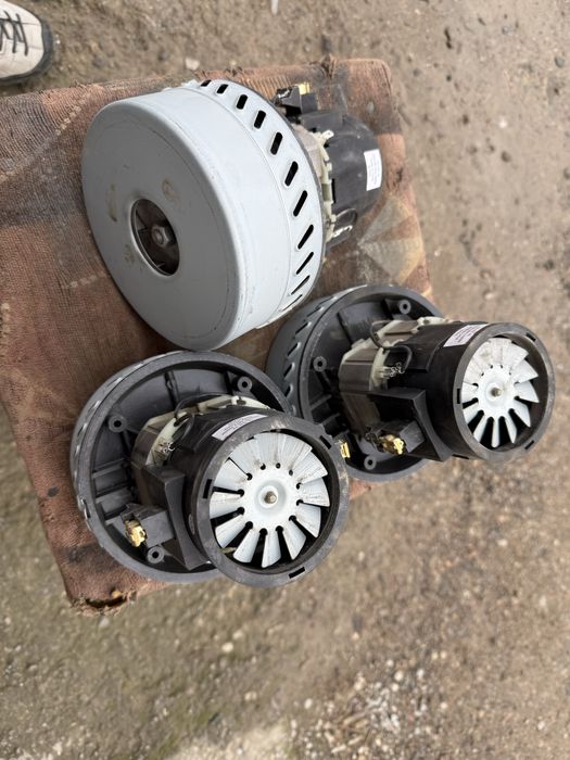 * моторы для пылесосов Karcher - Omax - и т.д. 2 крыльчатки почти новы