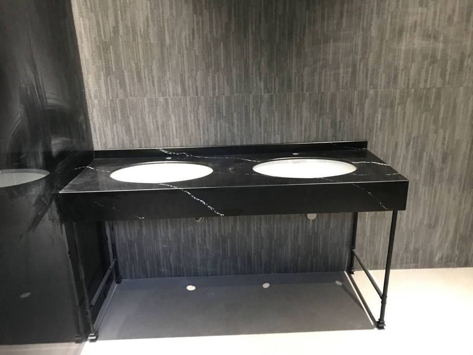 Столешница из кварца акрила