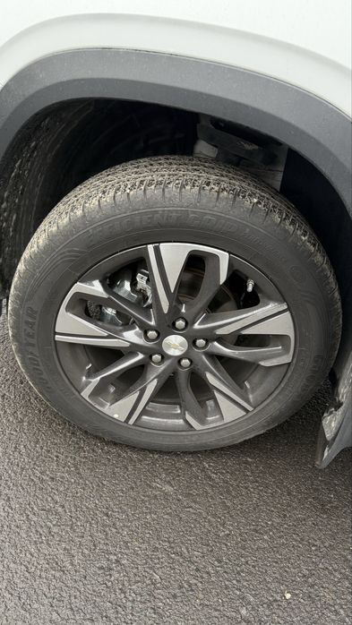 Tracker premier 2023 yil toza 16.000 km yurgan ideal moshina