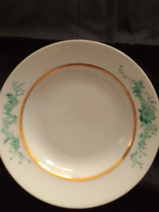 Посуда фарфоровая разная