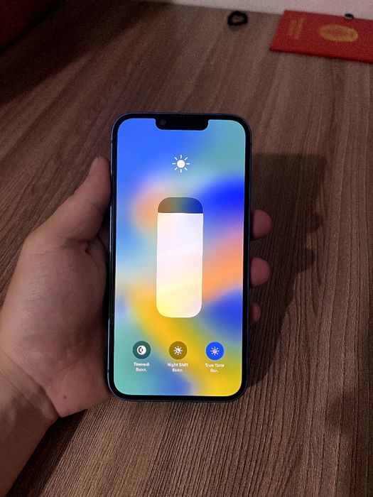 iPhone 13 в идеальном состоянии
