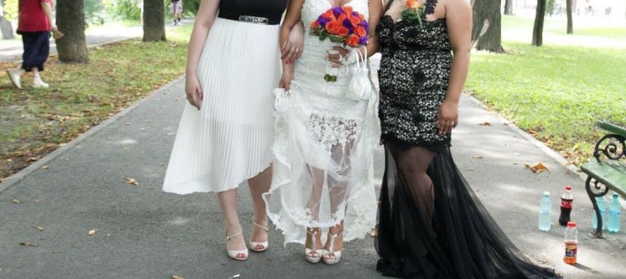 Sandale de mireasa model deosebit! Marimea 37-38.