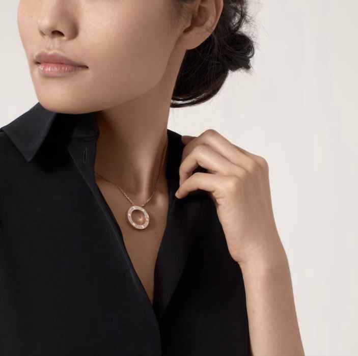 Cartier Love подвеска с бриллиантами
