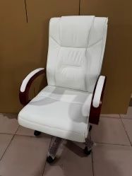 Кресло кожаные топ