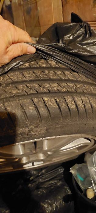 Гуми карани не повече от500 км