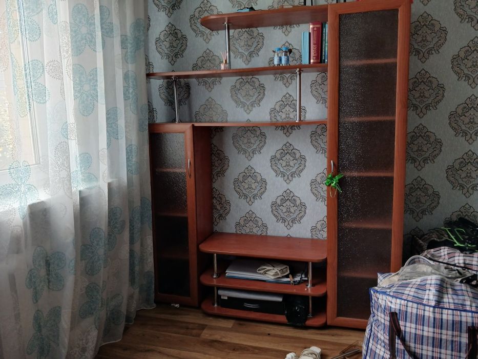 Отдам бесплатно шкаф,  диван