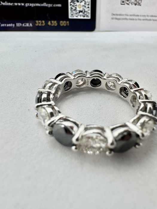 Сребърен пръстен с мойсанит (Диамант) 7 карата