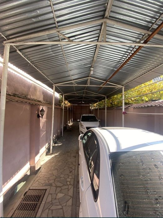 В центре города 6,5 соток 8 комнат