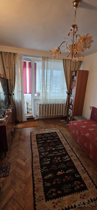 Vand sau schimb apartament 2 cam,decomandat in Piatra Neamt -Precista