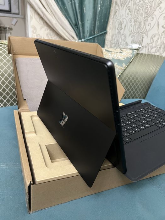 Microsoft Pro 9 i5/12 в полном комплекте