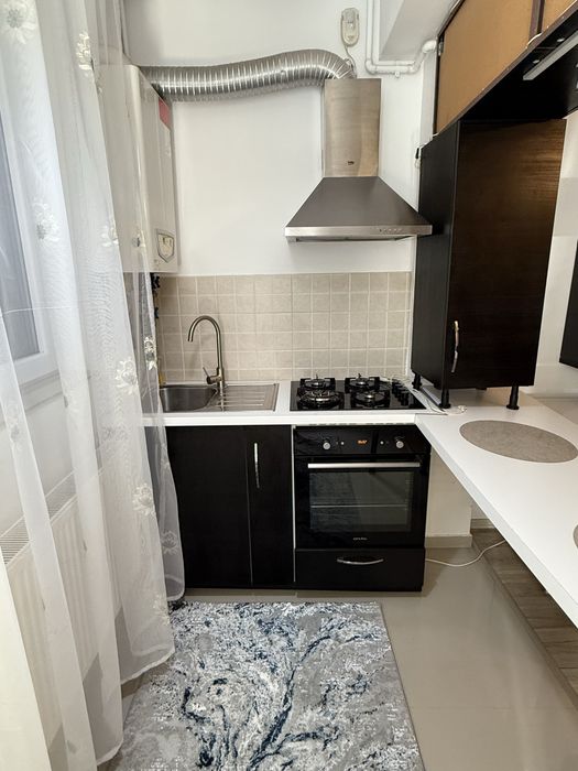 Inchiriez garsoniera