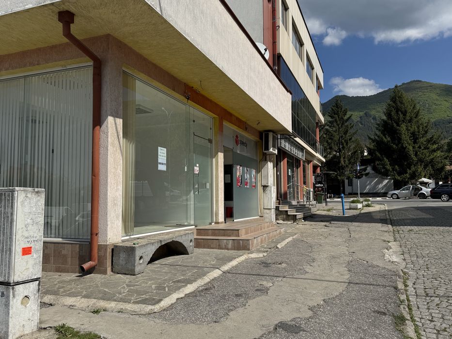 Дава се под наем Магазин в Сопот - 57 кв.м за 418.2 € - Снимка #2