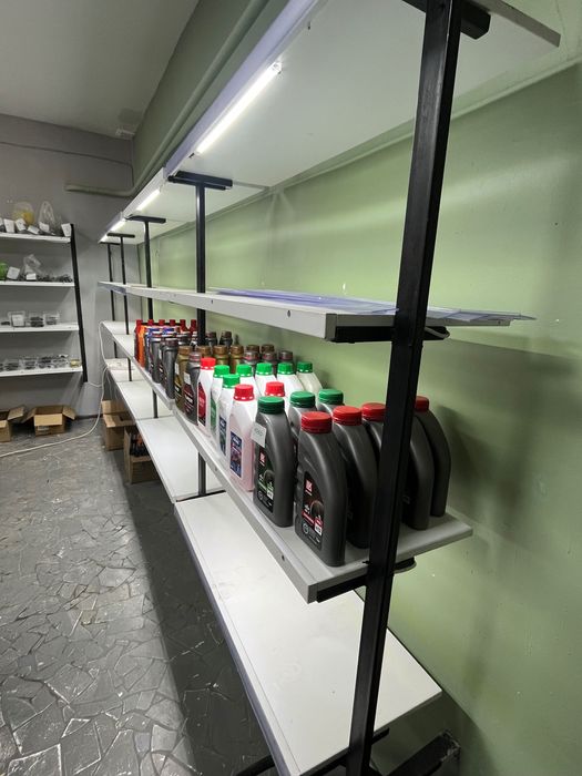 Полки, стеллаж,стол.