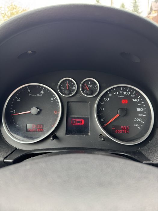 AUDI A2 2001 — imagine 5