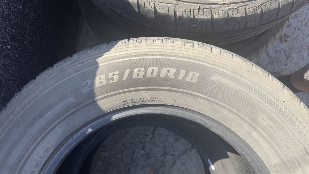 Продам резину лето 285/60/18