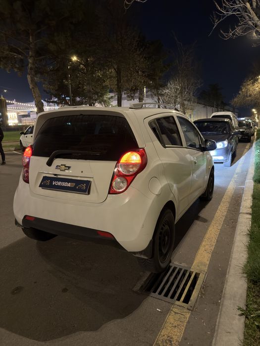 Srochni Spark sotiladi 2017 yil Avtomat 4 pozitsa