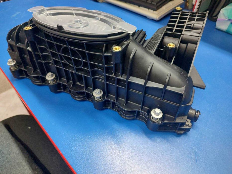 Всмукателен колектор MB Мерцедес