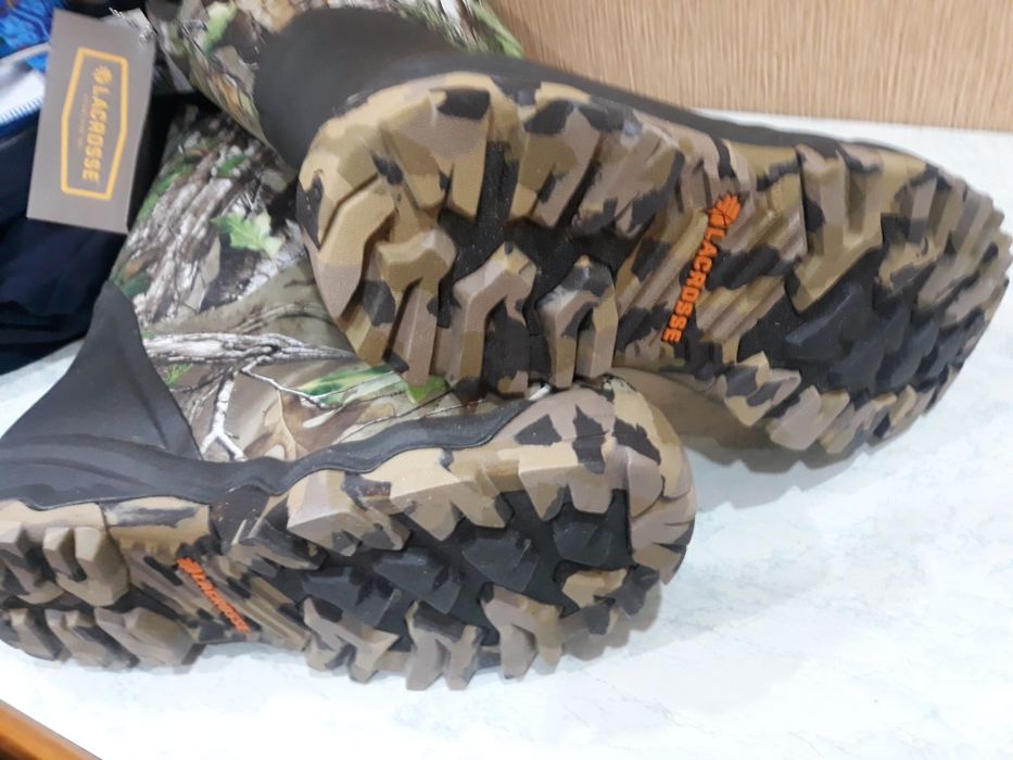 Фирменные сапожки продаю.или