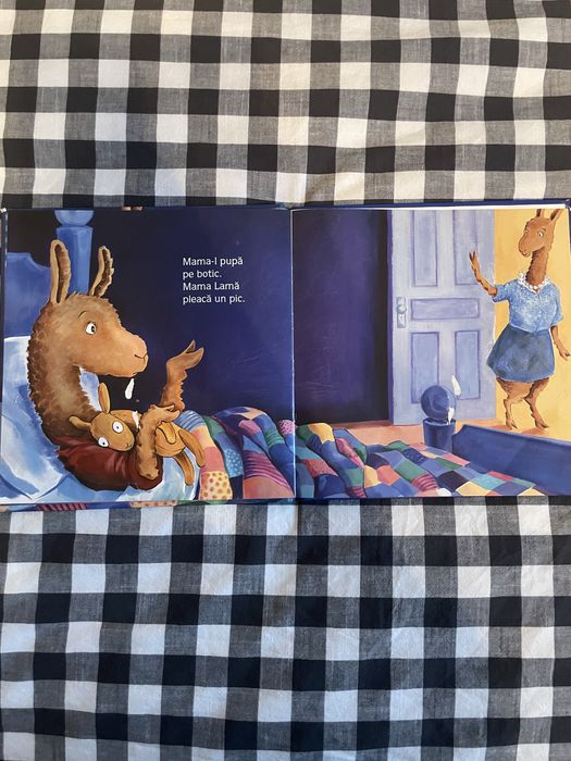 Carte lama in pijama