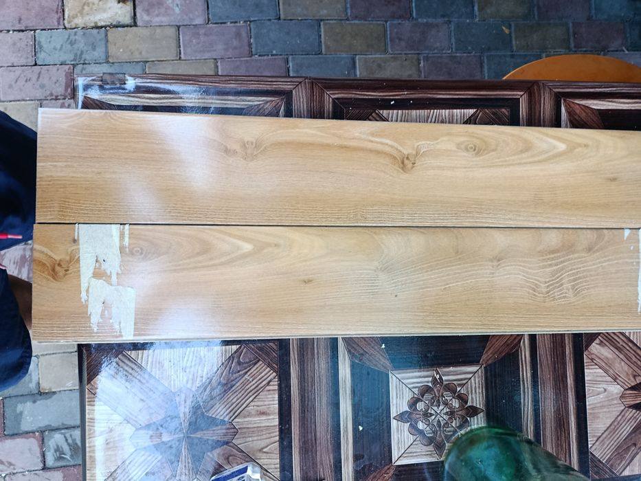 Vănd parchet laminat grosimea de 13mm