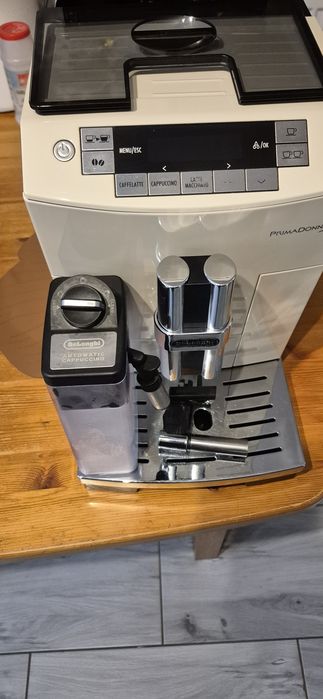 Espressor automat De'Longhi PrimaDonna S De Luxe ECAM 28.465MB, 1450W, 15 bar, 2 l, Inox