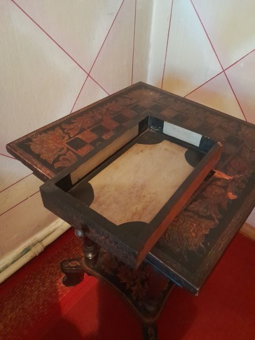 Антикварный столик - 1930 год