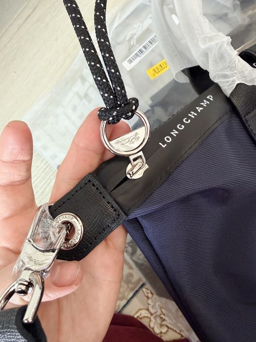 Сумка longchamp отличного качества.