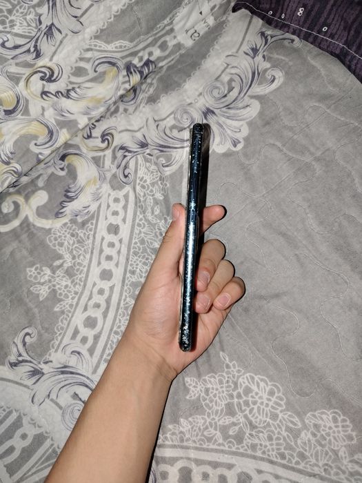 Huawei Mate 20 Lite (6/64GB) — Под восстановление или на запчасти