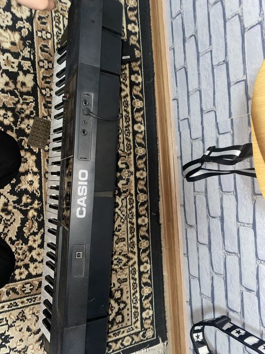 Casio CT-X700 — синтезатор