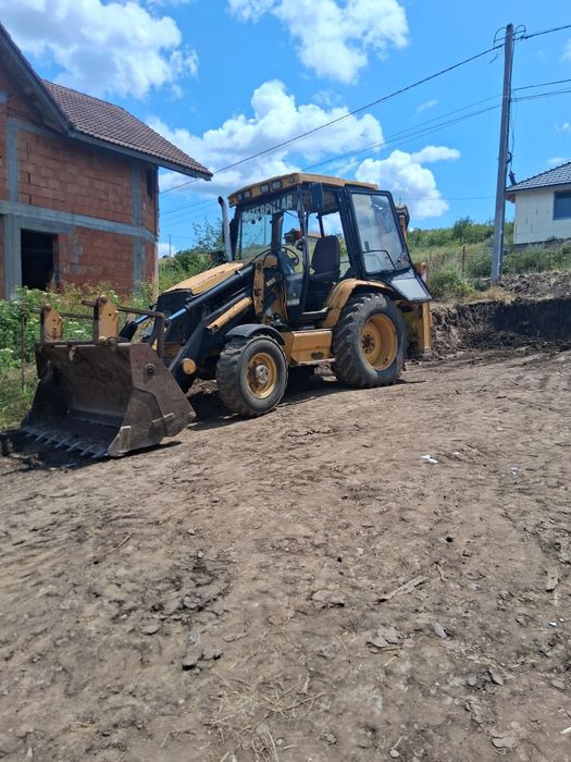 Buldoexcavator de închiriat