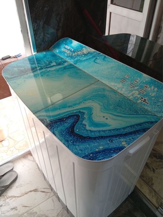 Kir yuvish mashinasi sotiladi